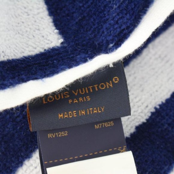 Louis Vuitton Navy Stripe LV Graphical Beach Towel 82LZ525S - Picture 11 of 12